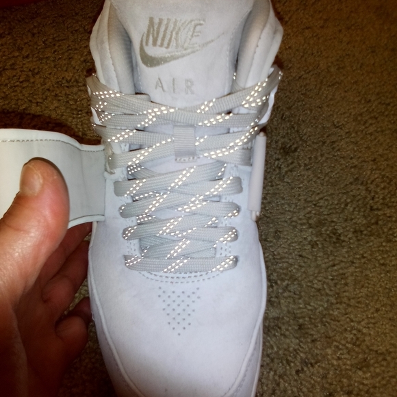 Nike Air TR. V. Cruz "Light Bone" - Picture 3 of 11